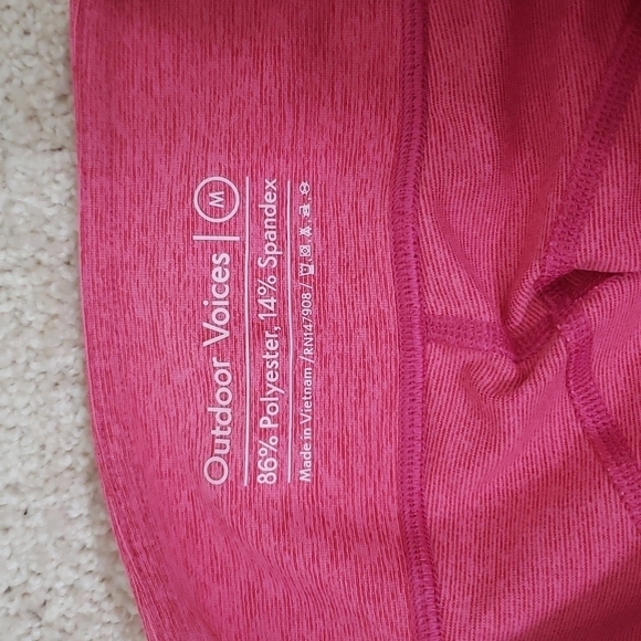 Outdoor Voices~Woman Size M~in Flamingo Pink 7/8 lengths Leggings. - Picture 6 of 15